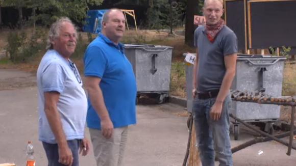 Jeffry wil zijn eigen drank stoken en in Utopia 2 verhandelen